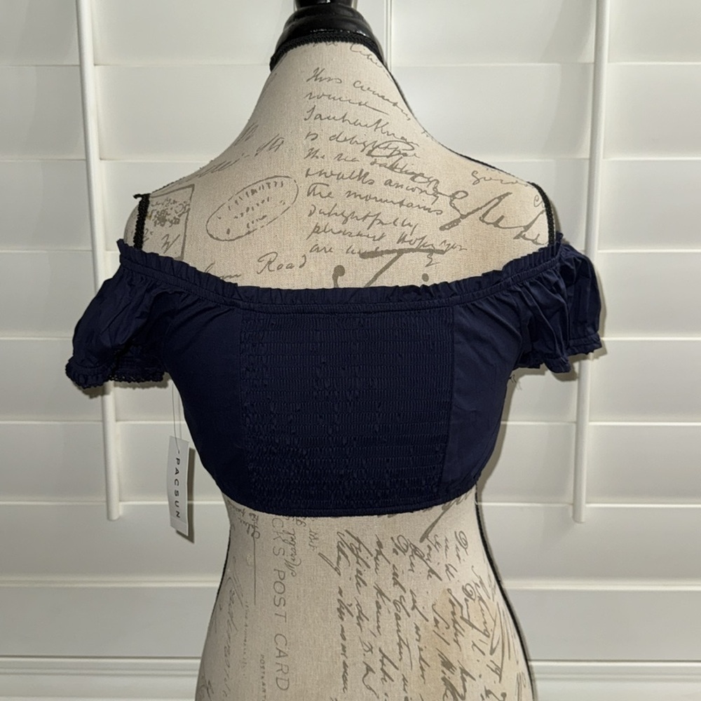 Beverly and Beck Lola Cropped Short Sleeve Top - Picture 7 of 12